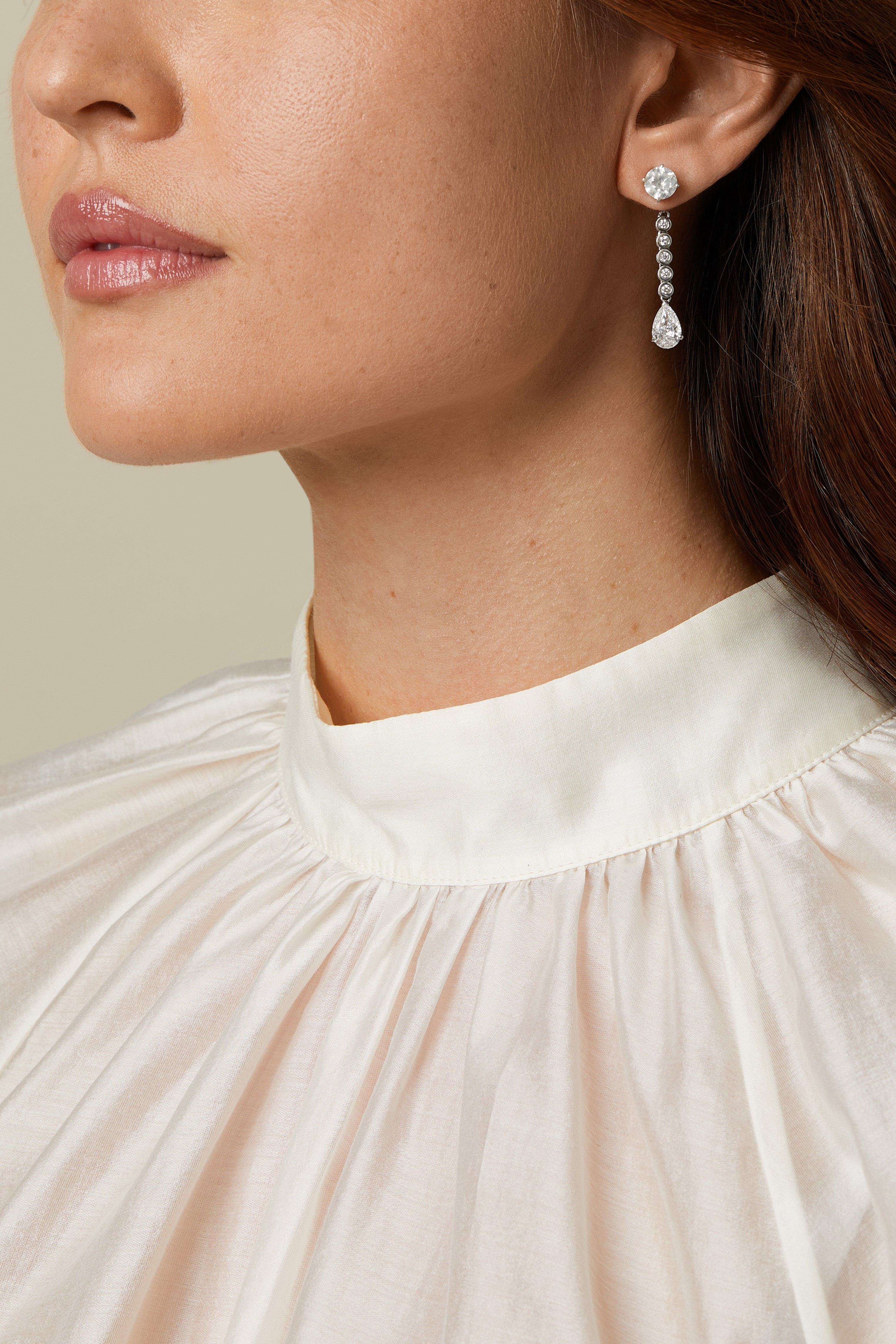 White gold ear jewelry, 4.50 CT Diamond