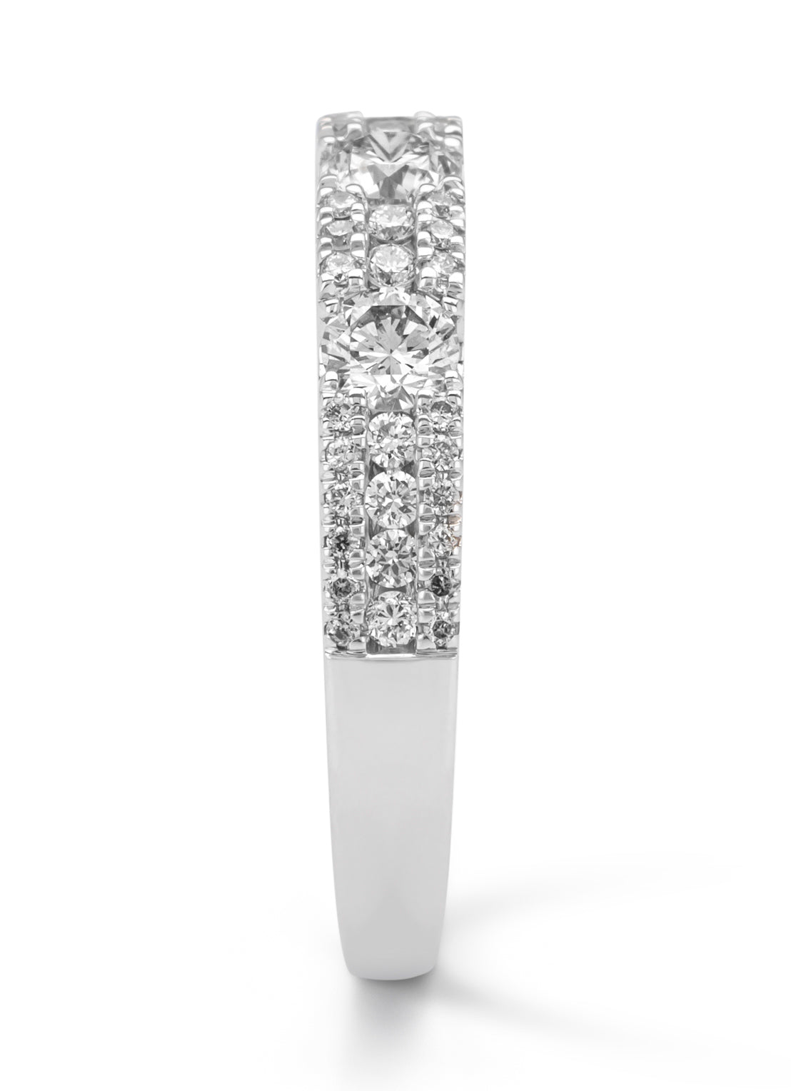 White gold ring, 0.70 ct diamond, majestic