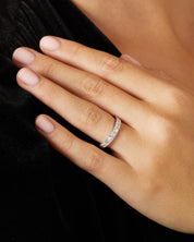 Witgouden ring, 0.57 ct diamant, Gallery