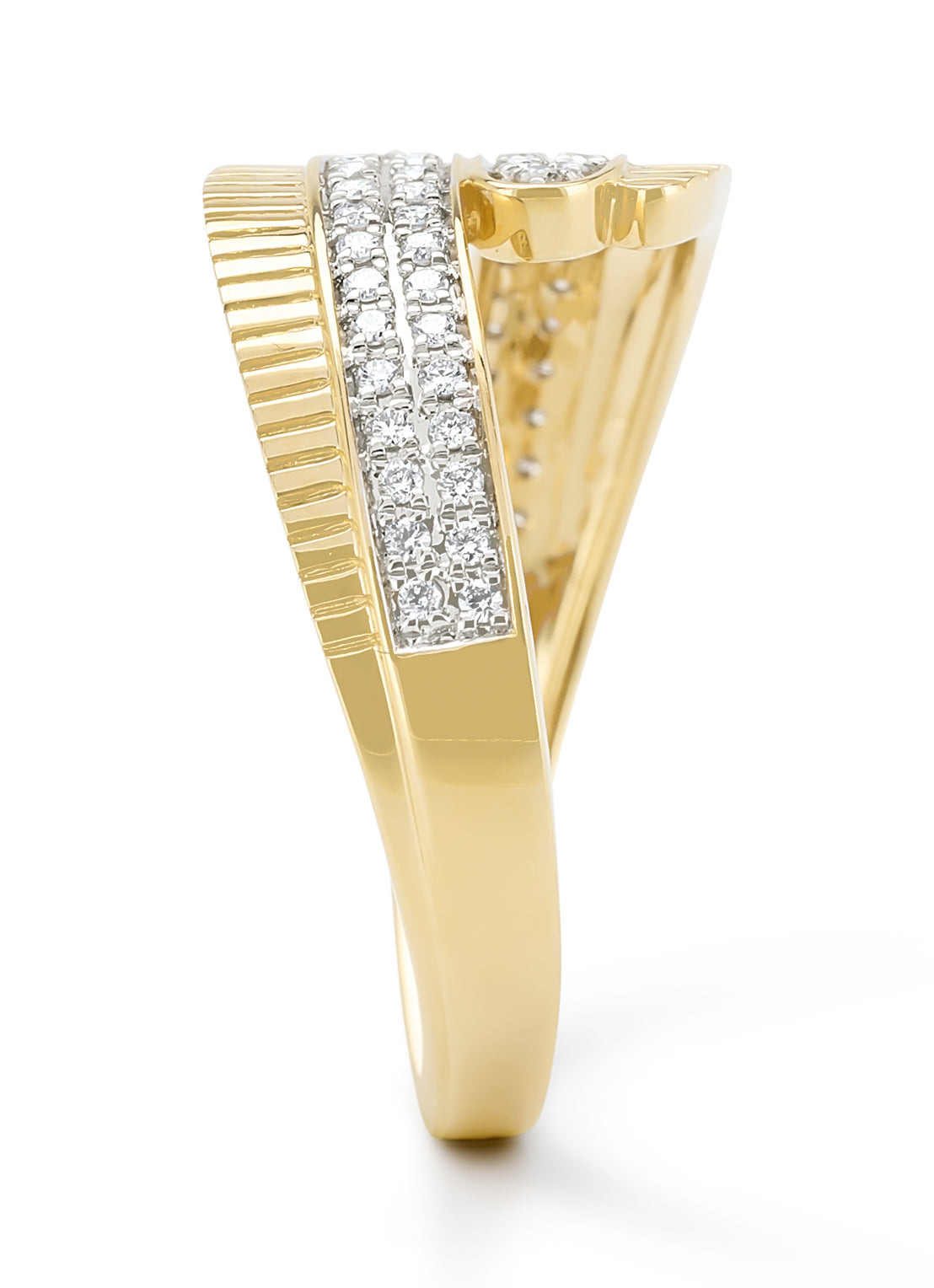 Yellow gold ring, 0.20 ct diamond, caviar