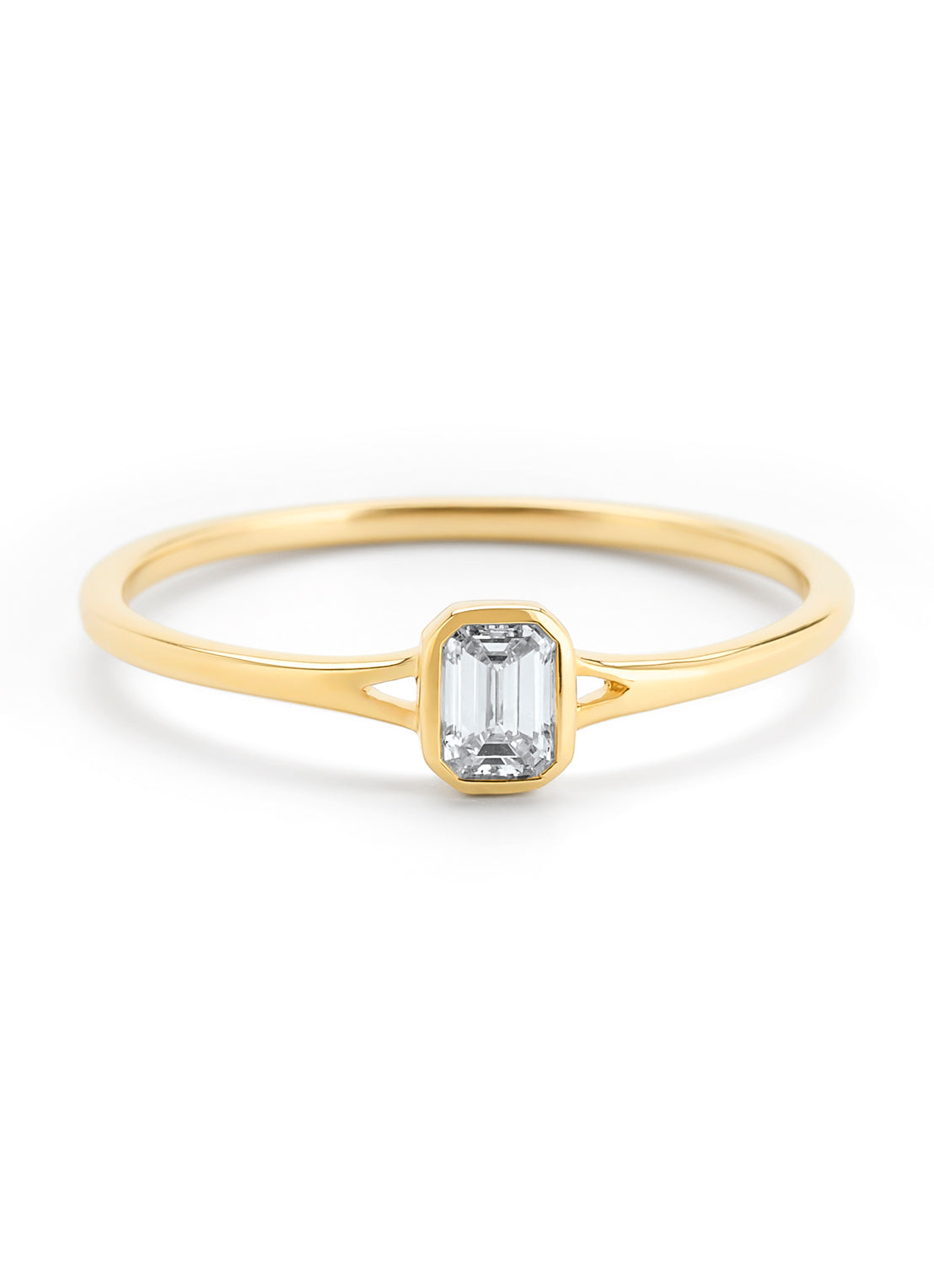 Yellow gold ring, 0.22 ct diamond, Starlight