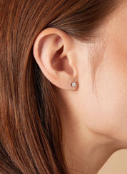 White gold earring 14 carat, 0.18 ct diamond, Enchanted