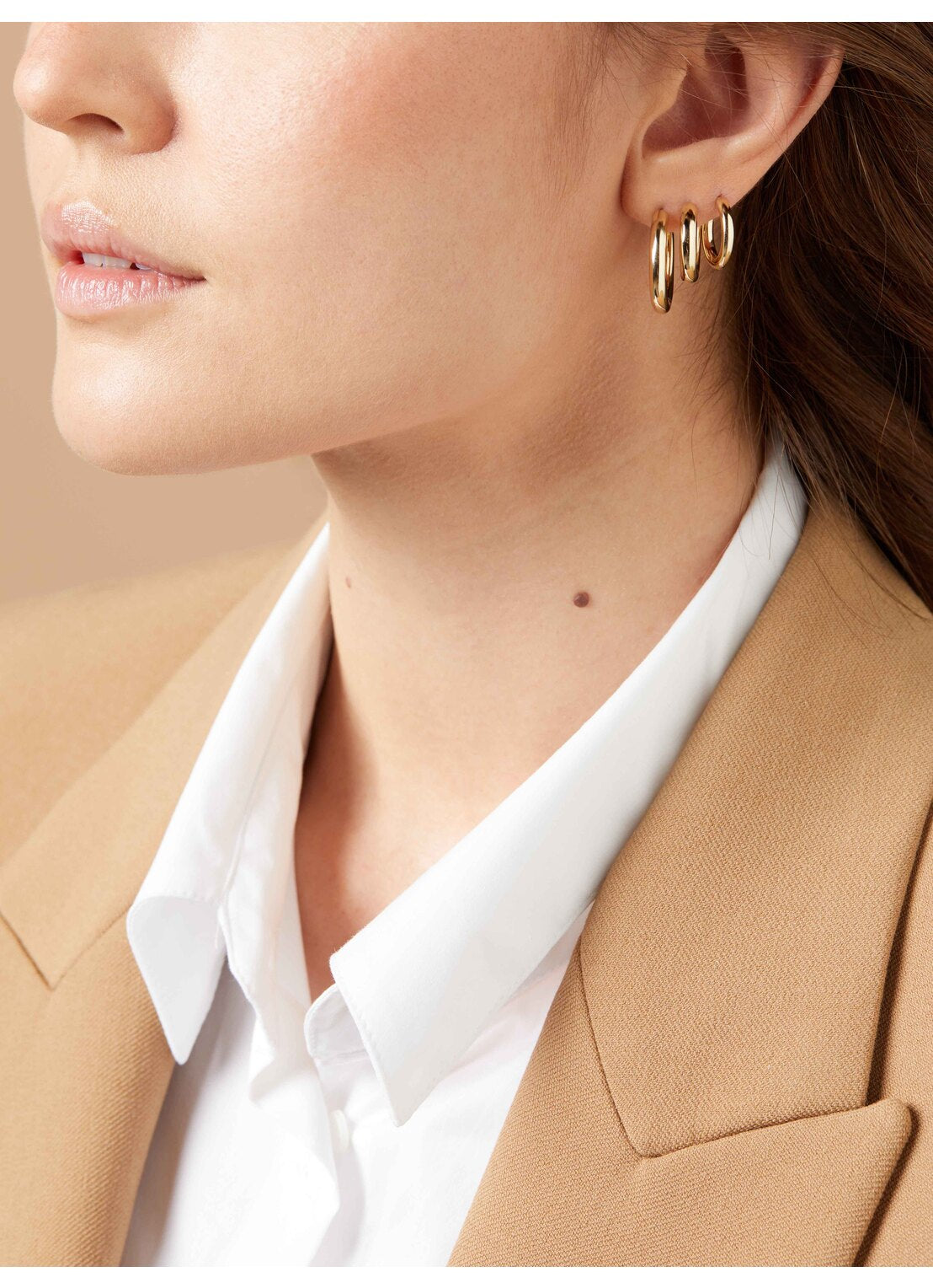 Yellow gold earrings timeless treasures l