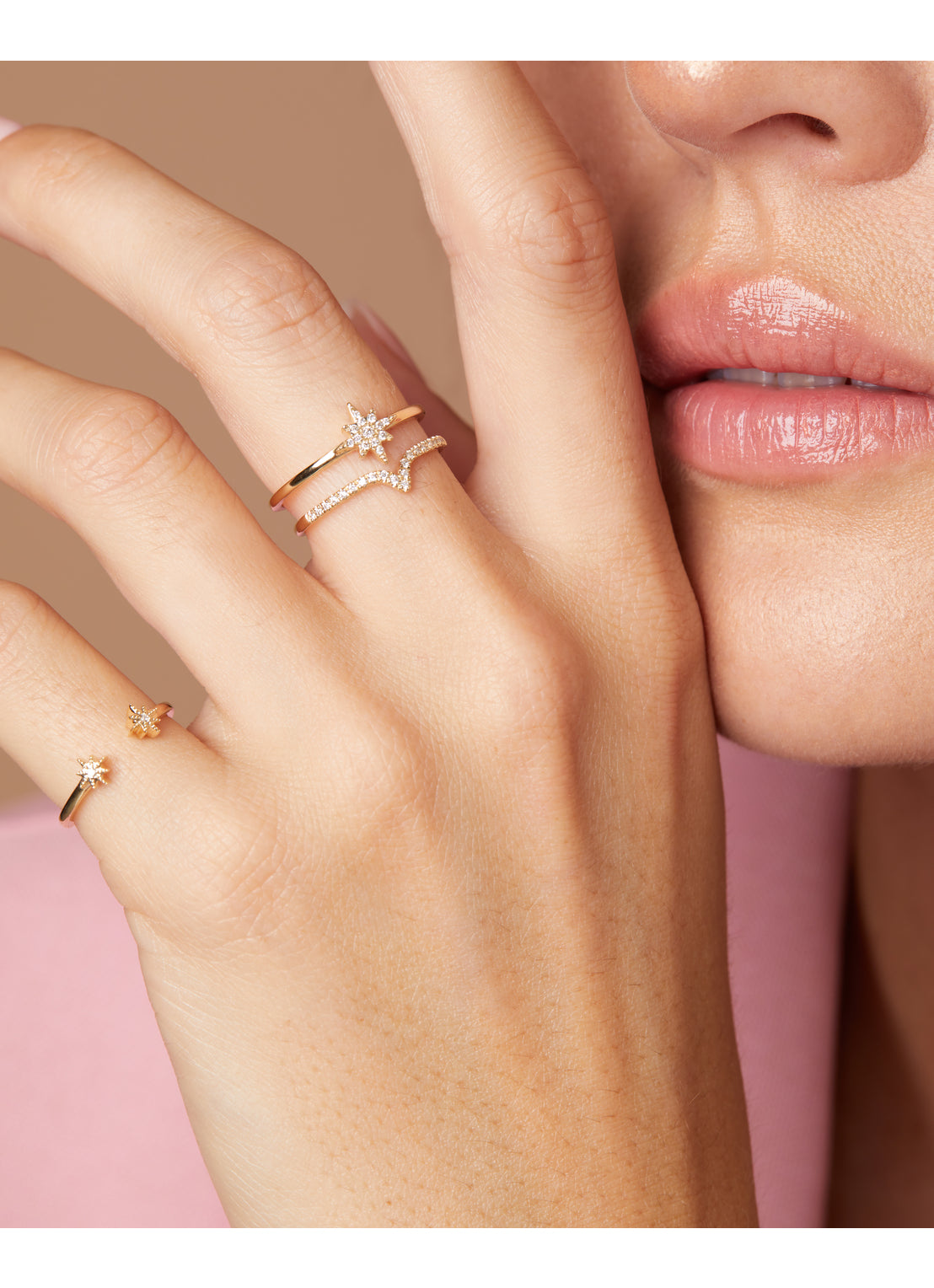 Yellow gold ring, 0.05 ct diamond, cosmic