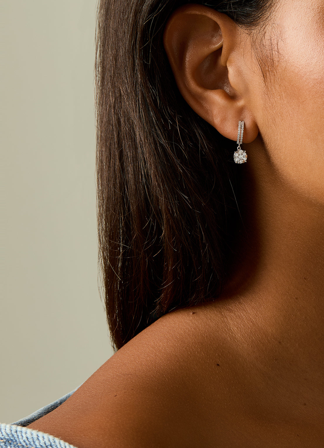 White gold earrings, 0.65 ct diamond, Enchanted