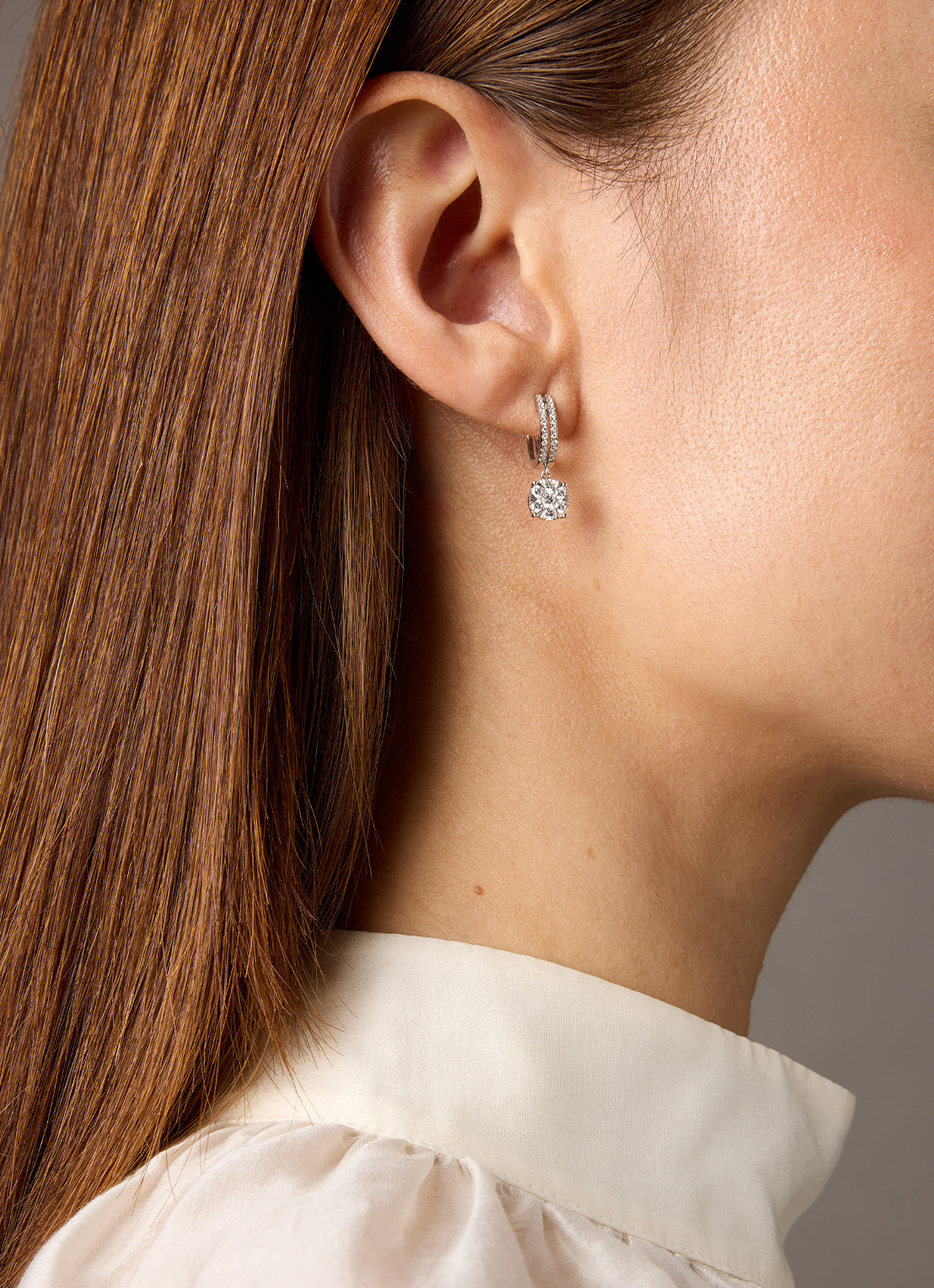 White gold earrings, 0.59 ct diamond, Enchanted