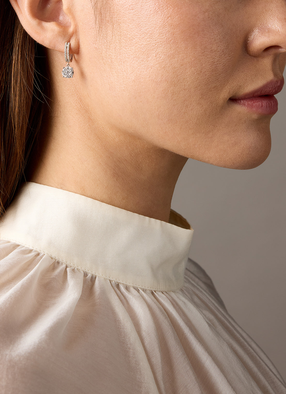 White gold earrings, 0.59 ct diamond, Enchanted