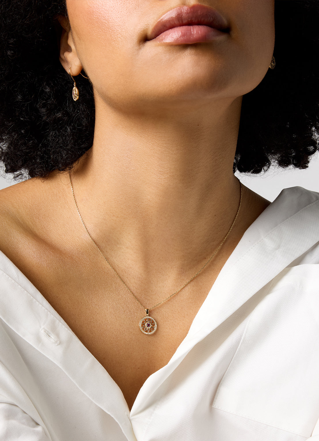 Birthstones yellow gold pendant purple amethyst (February)