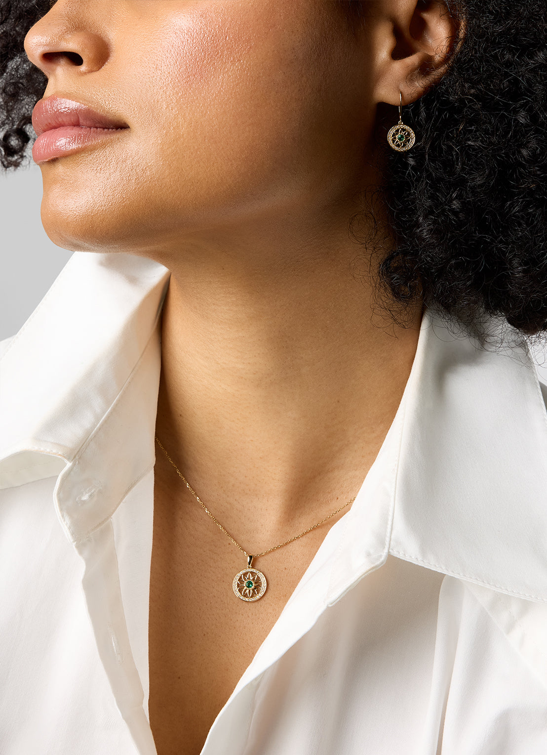 Birthstones yellow gold pendant emerald (May)