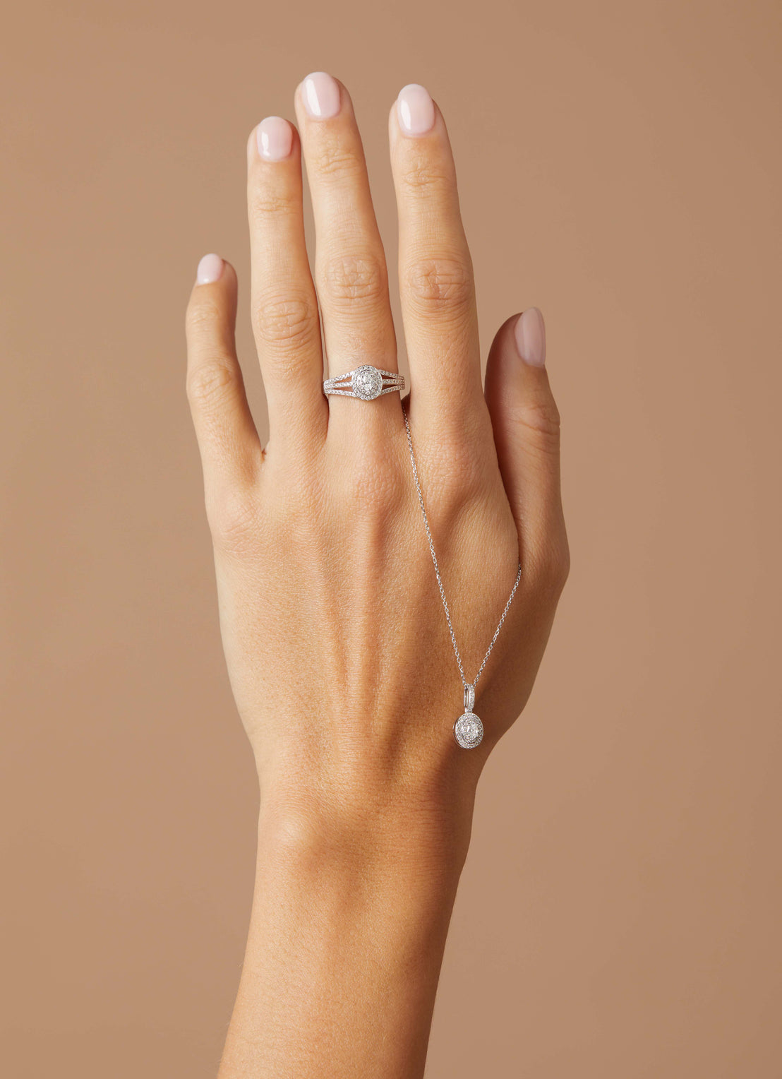 Witgouden ring, 0.38 ct diamant, Petite Romance