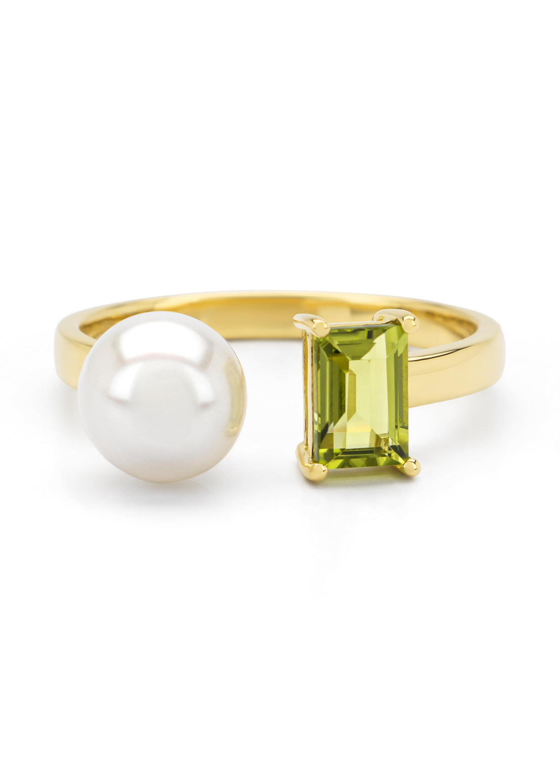 Yellow gold ring, 0.70 ct peridoot, rivièra
