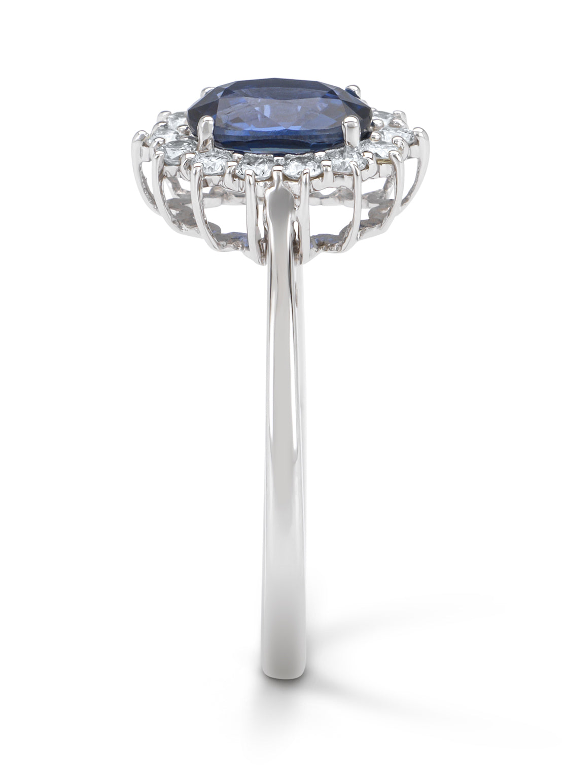 White gold ring, 0.92 CT Blue Saffier, Majestic