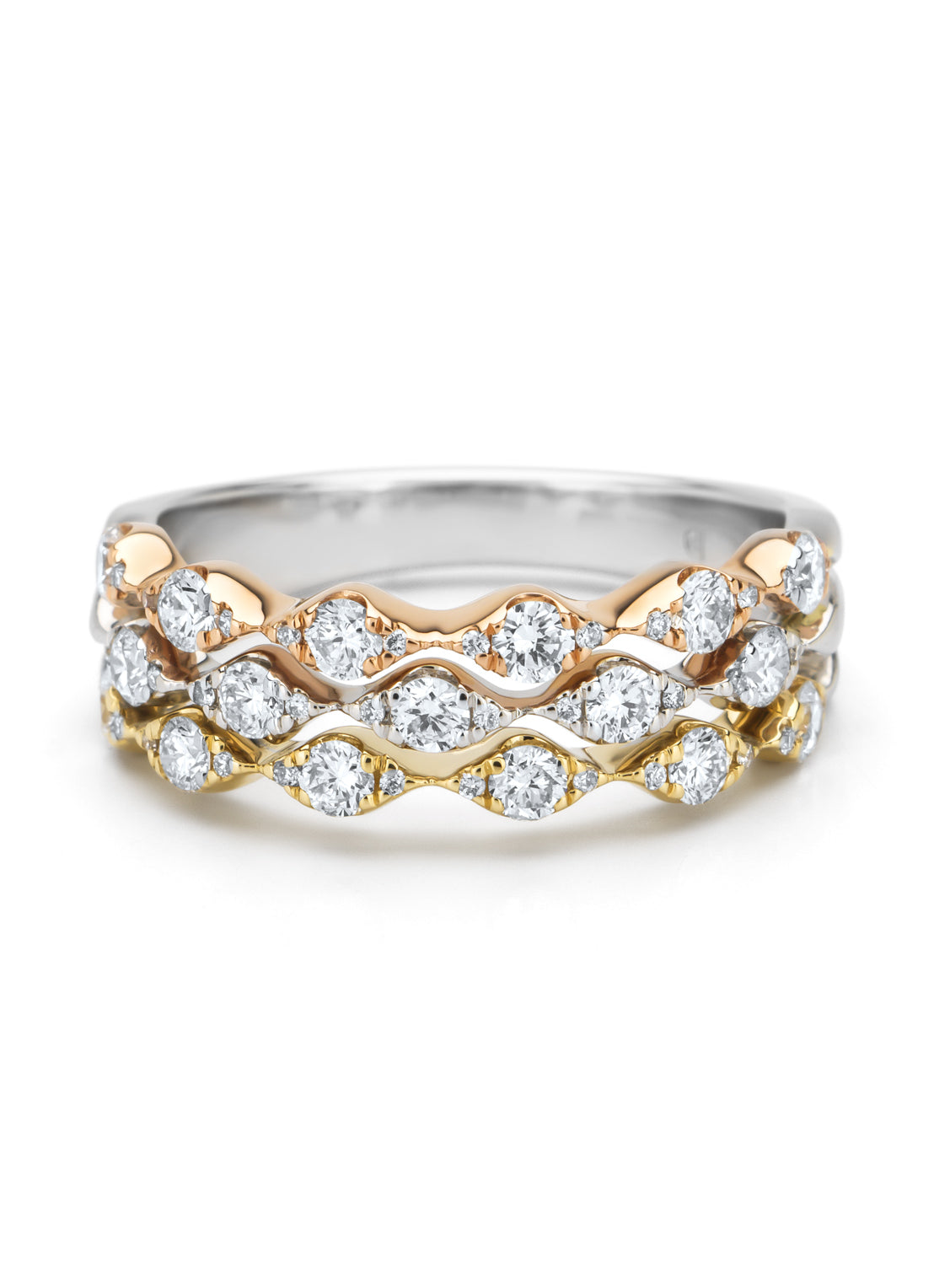 Gold ring, 0.75 ct diamond, Caviar