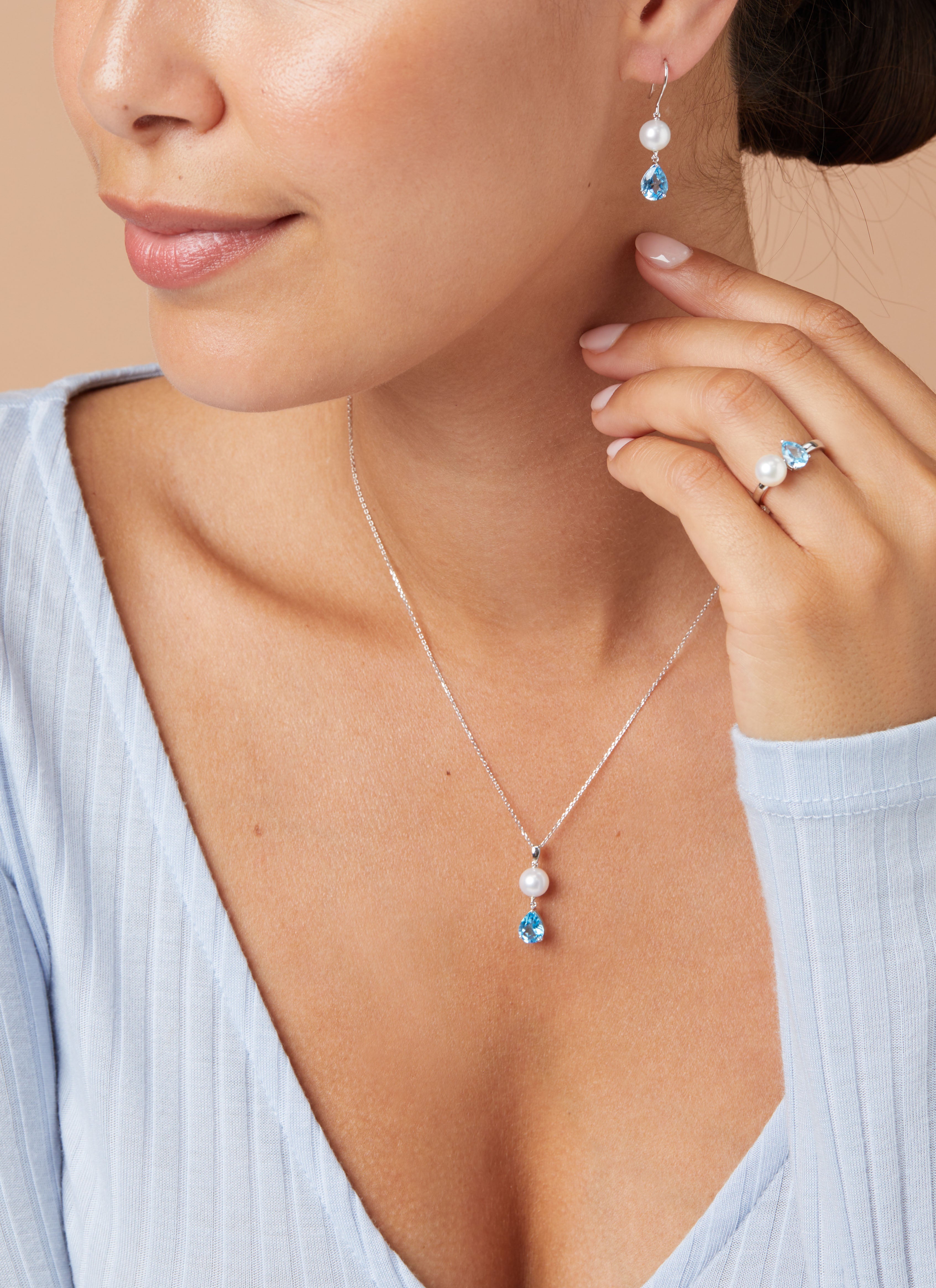 Witgouden collier, 1.19 ct topaas, Rivièra