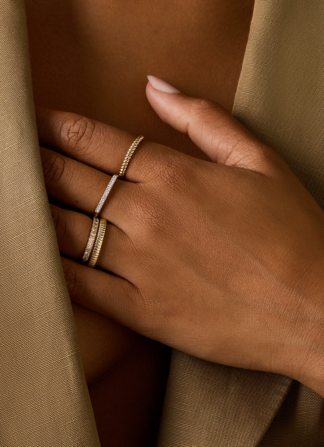 Yellow gold ring, 0.41 ct diamond, Ensemble