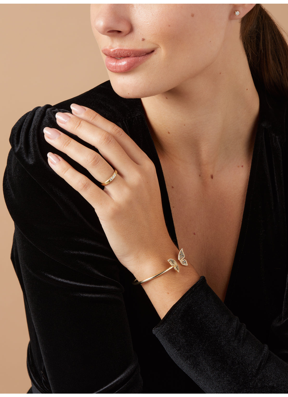 Geelgouden vlinder armband, 0.13 ct london topaas, Butterfly Kisses