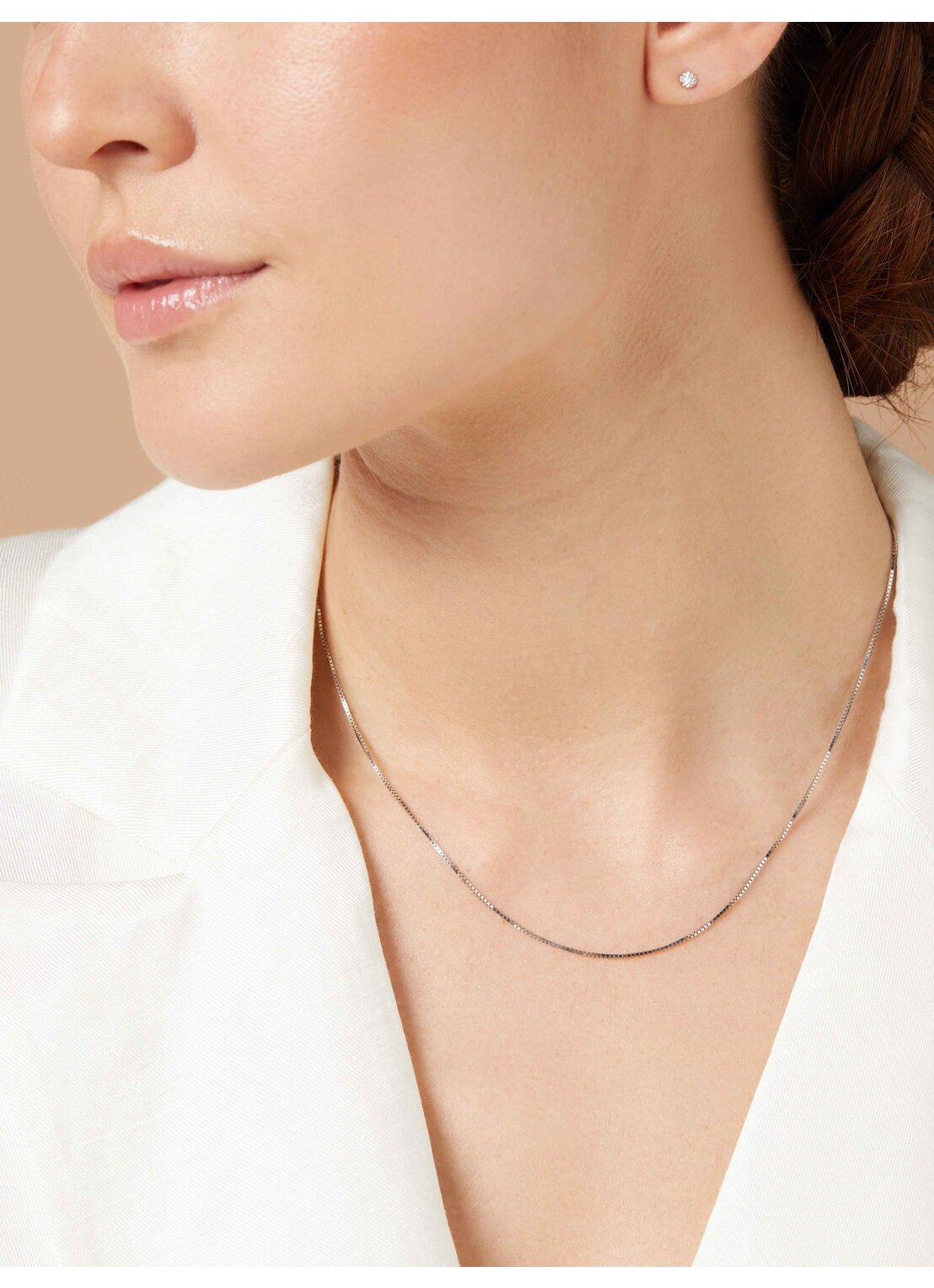 White gold Venetian length length Timeless Treasures 40cm