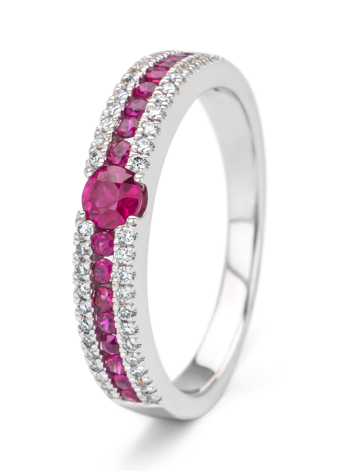 Witgouden ring, 0.38 ct robijn, Majestic