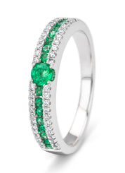 Witgouden ring, 0.36 ct smaragd, Majestic