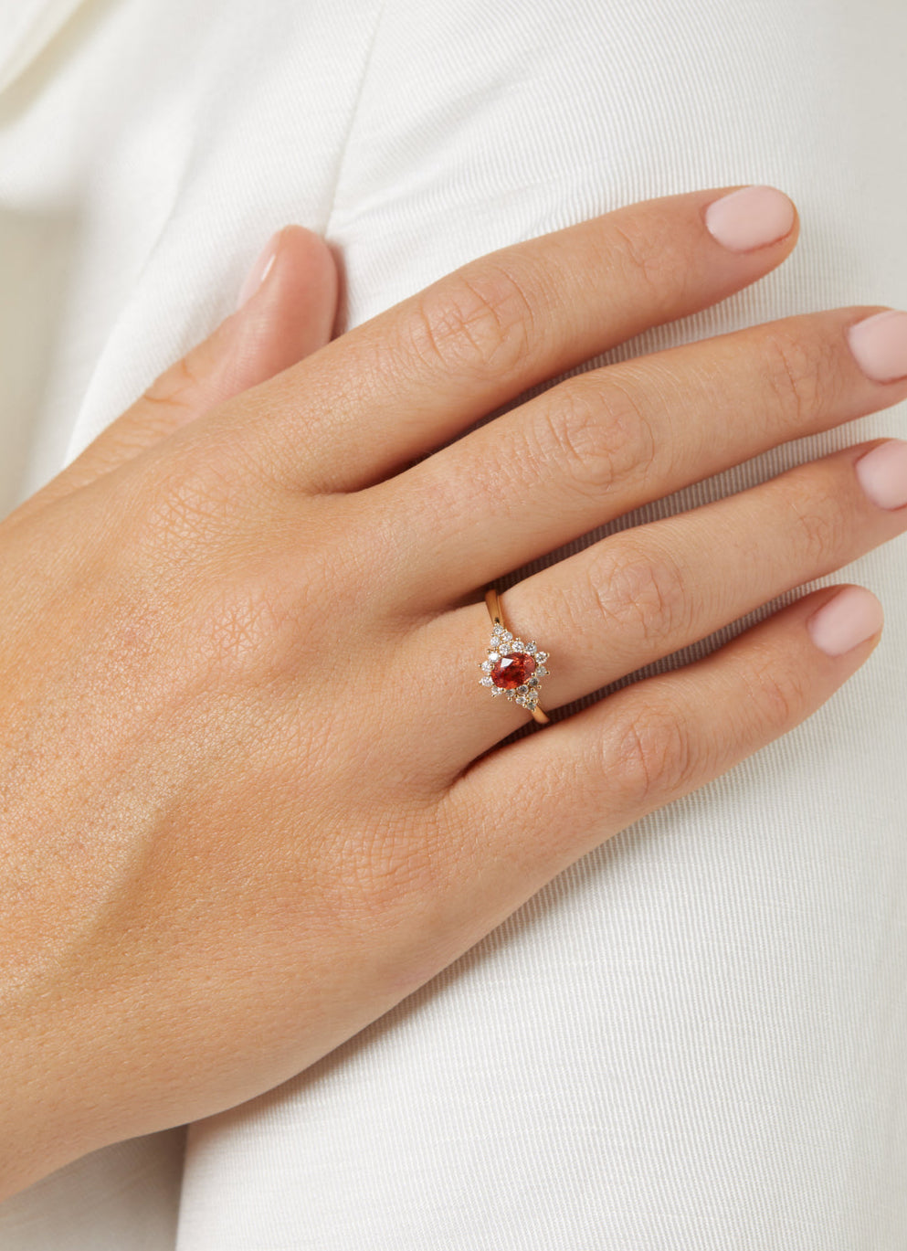 Geelgouden ring, 0.60 ct oranje saffier ( bew, Eden