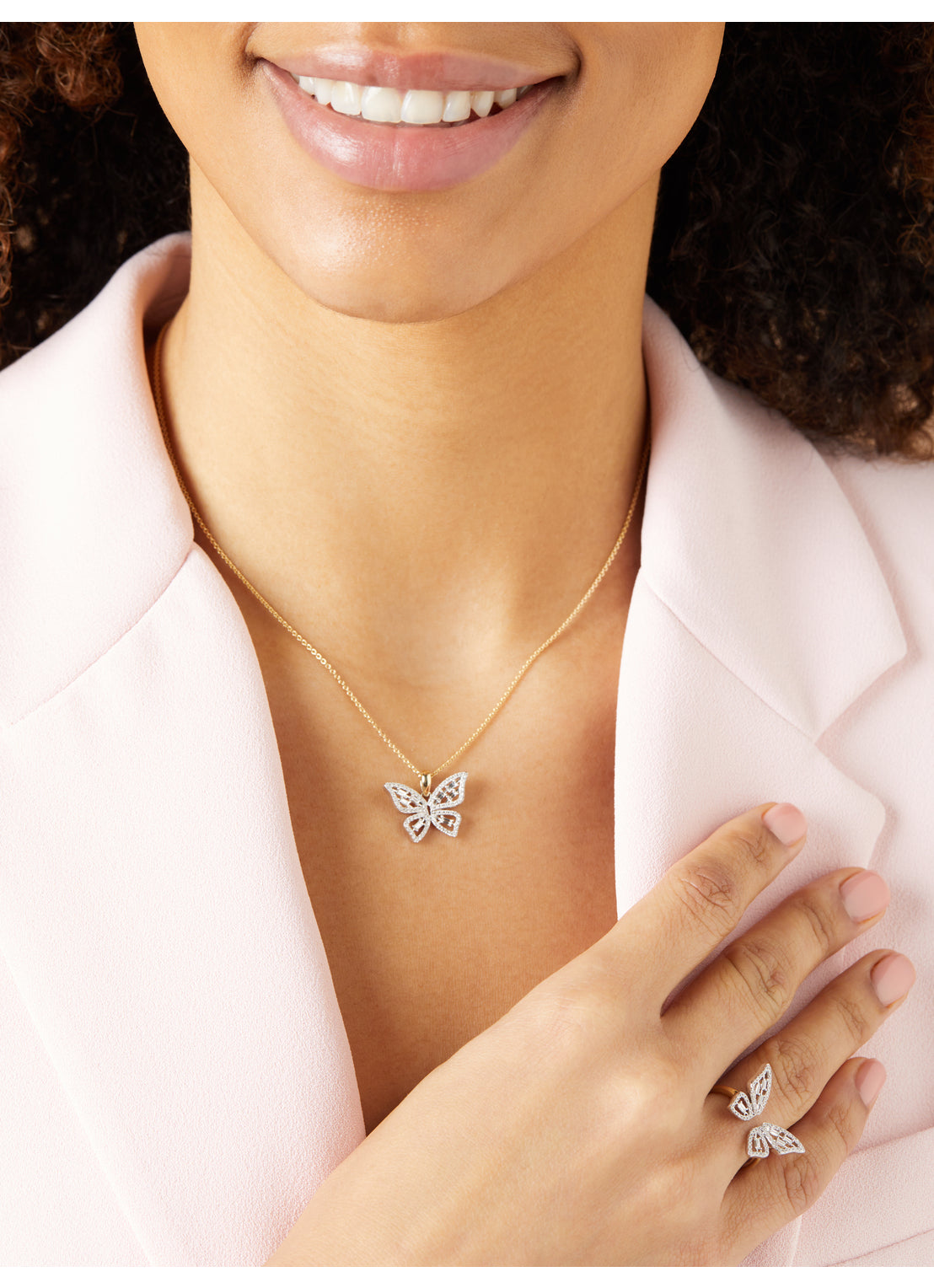 Gouden vlinder hanger met 0.39 ct diamant uit de Butterfly sieraden collectie