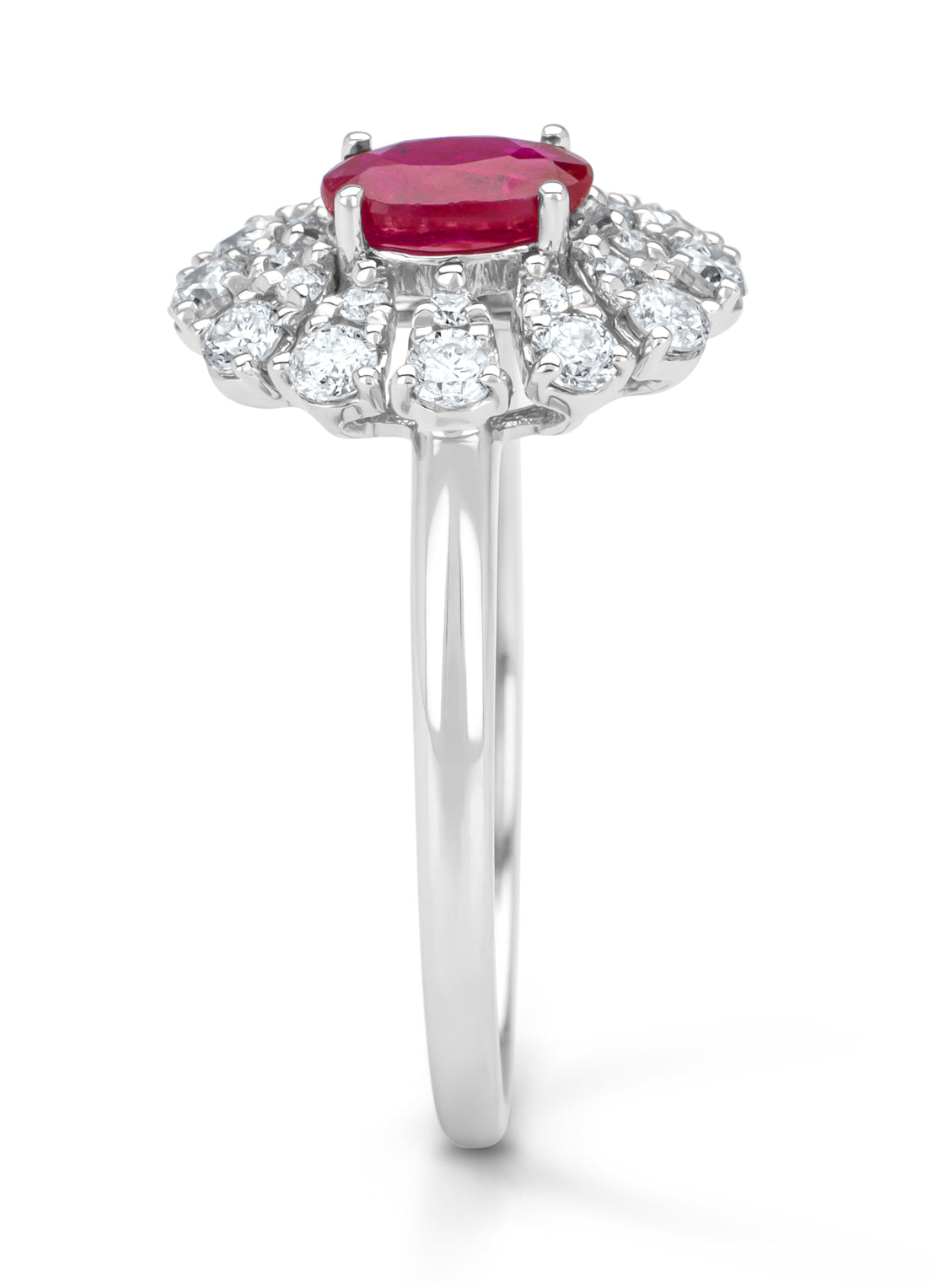 White gold ring, 0.63 ct Robijn, Majestic