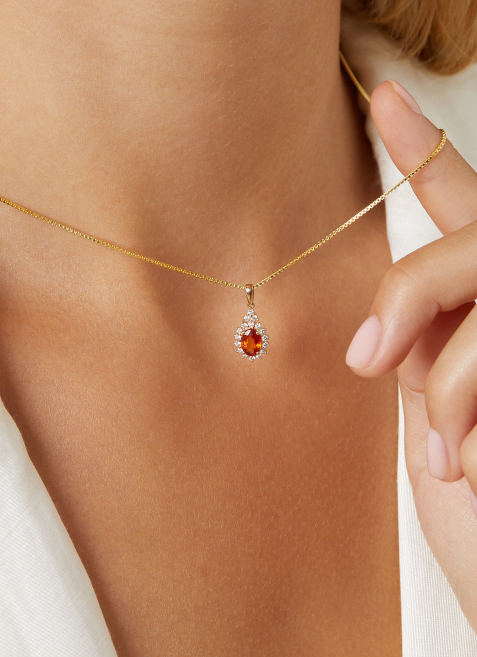 Geelgouden hanger, 1.00 ct oranje saffier ( bew, Eden