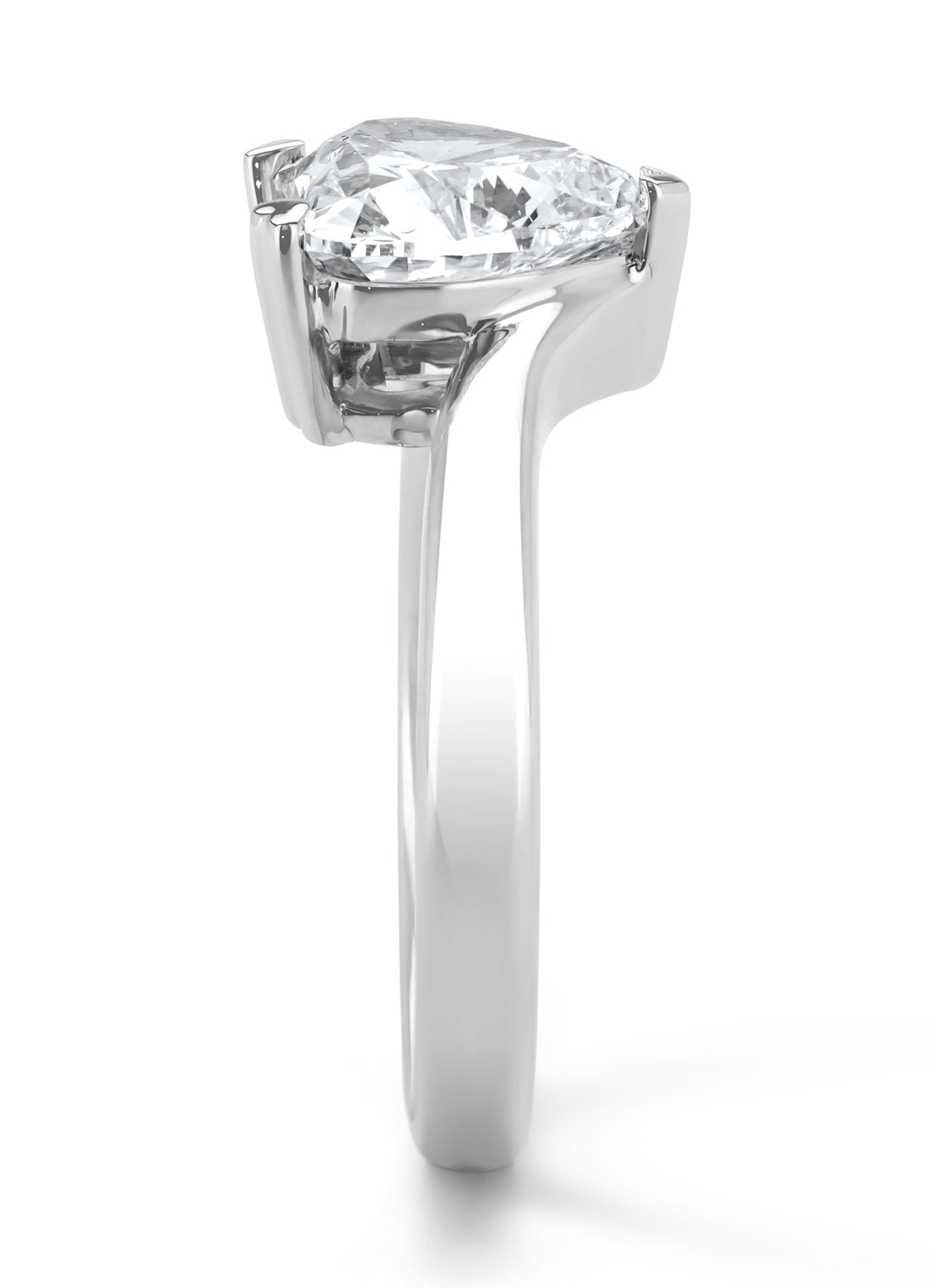 White gold ring, 2.15 ct diamond, solitary