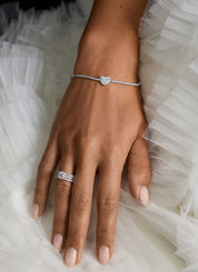 White gold bracelet, 1.81 ct diamond, gallery