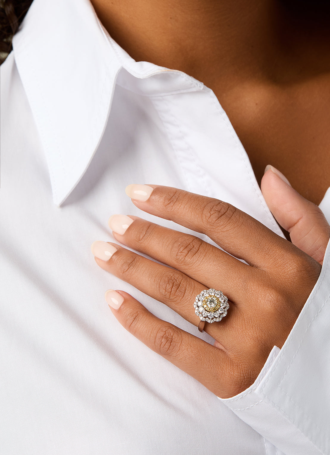 Witgouden ring, 1.92 ct diamant, Gallery