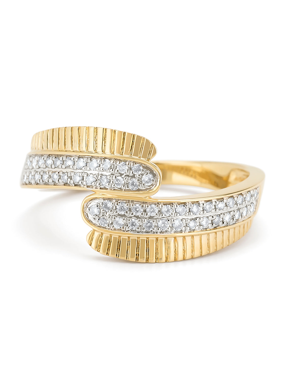 Yellow gold ring, 0.20 ct diamond, caviar