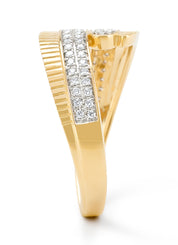 Yellow gold ring, 0.20 ct diamond, caviar