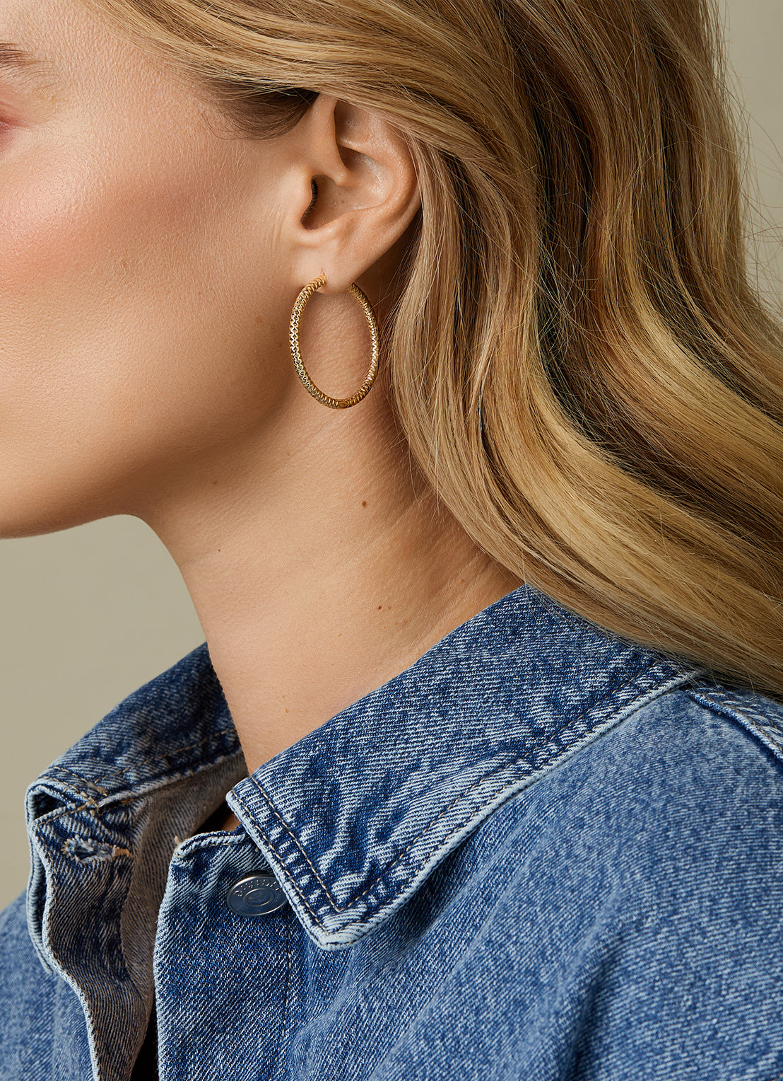 Geelgouden massieve oorsieraden