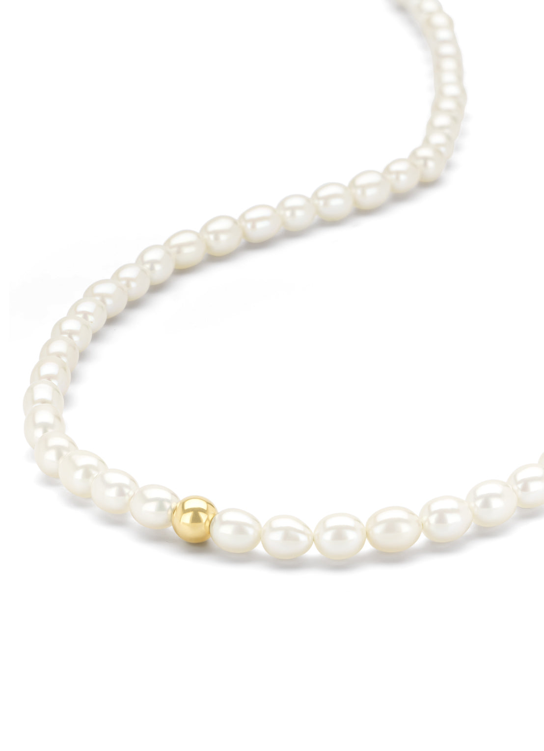 Yellow gold pearl chain rivièra