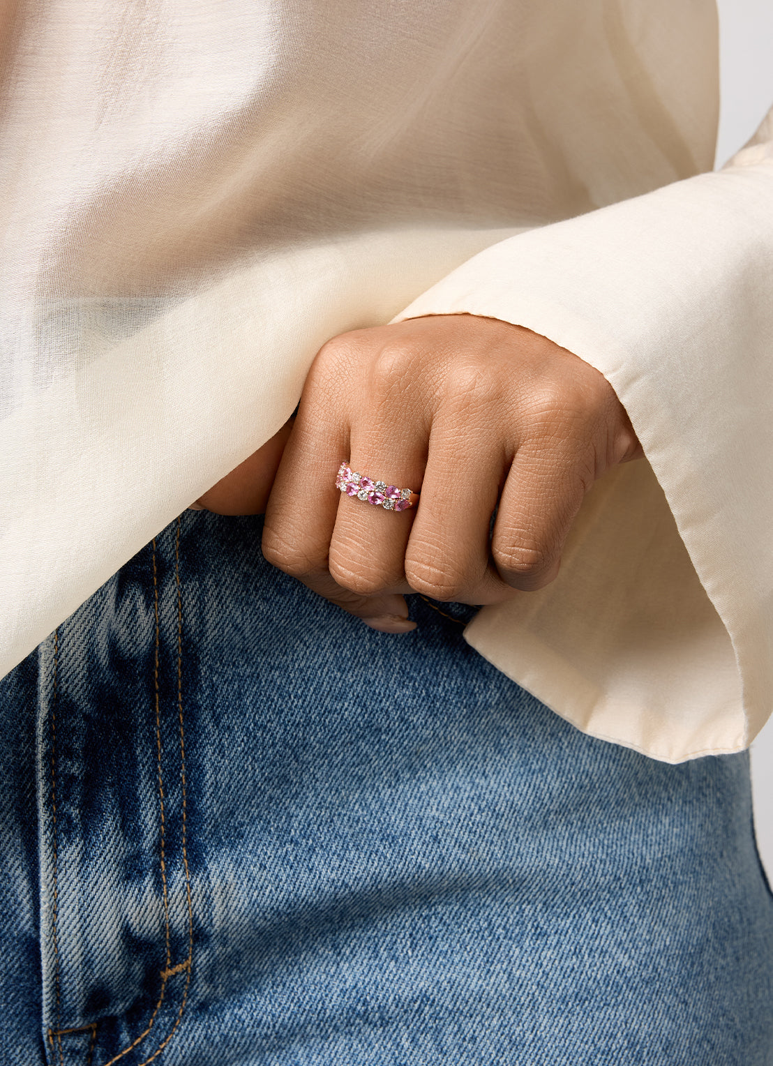 Rose gold ring, 1.65 ct pink sapphire, Eden