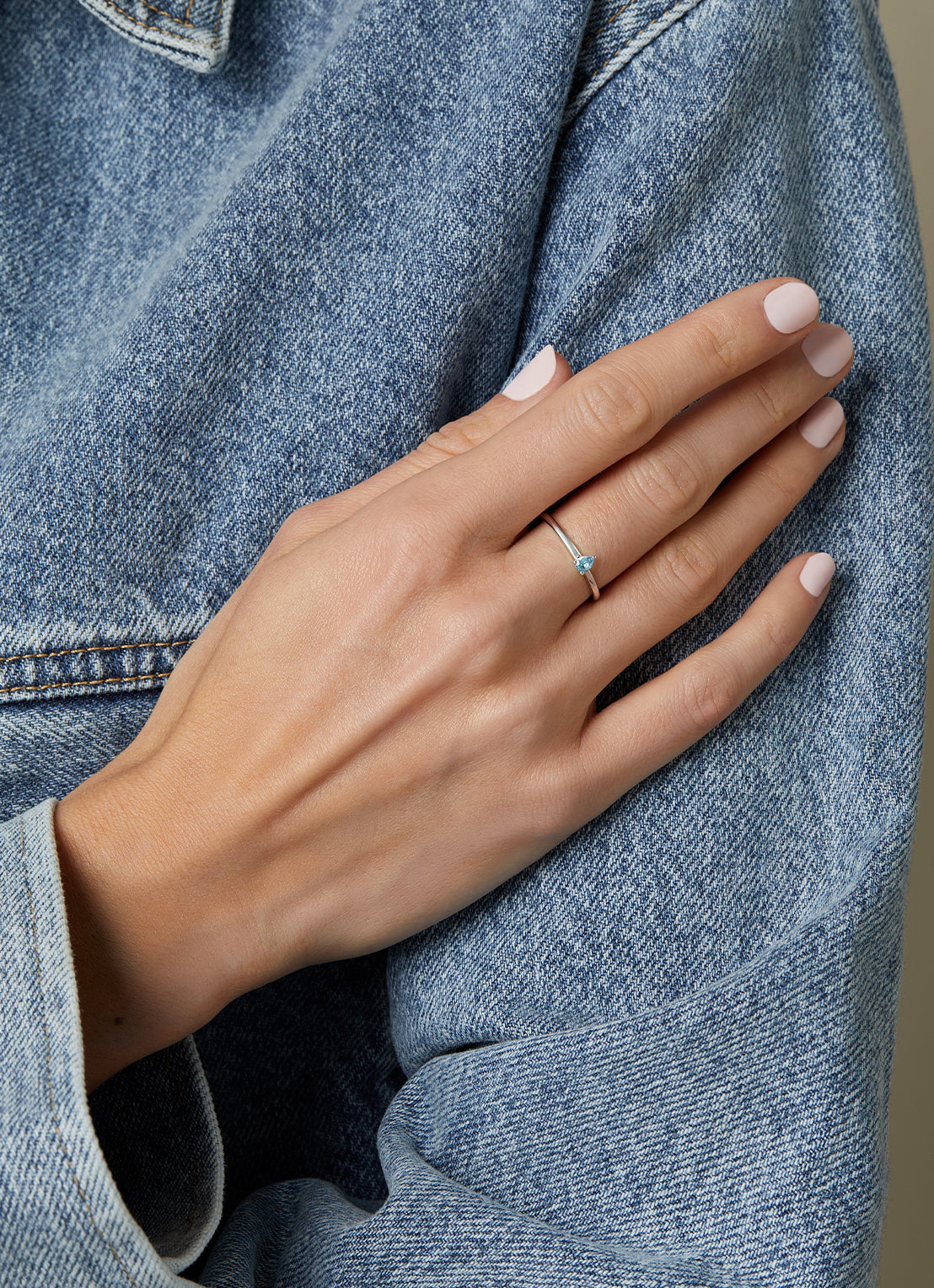 White gold ring, 0.18 CT Topaz, Joy