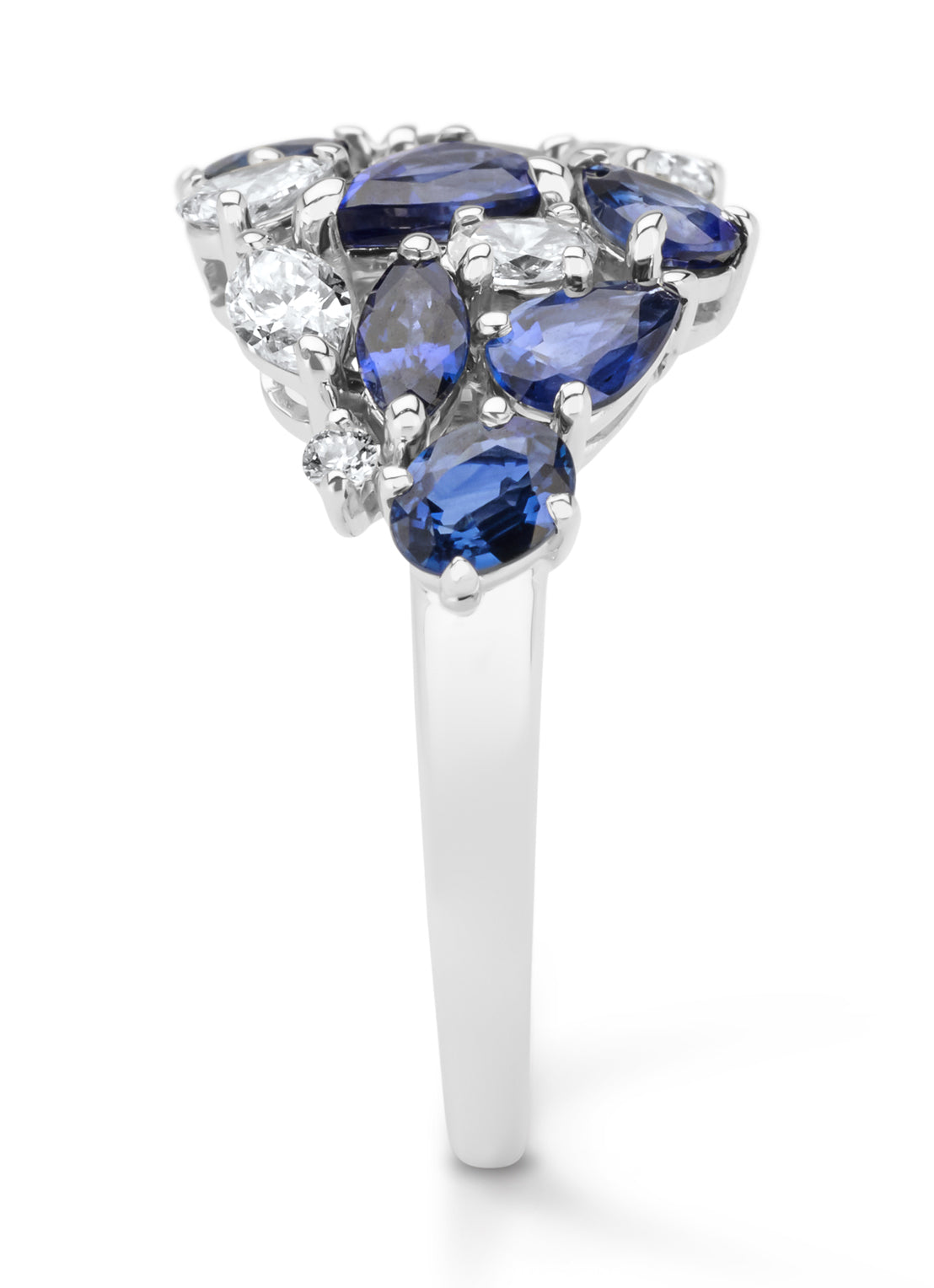 White gold ring, 2.06 ct blue sapphire, Majestic