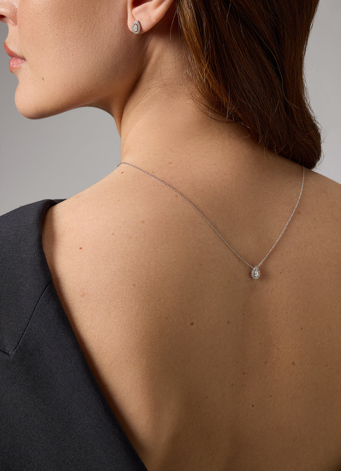 Witgouden collier, 0.24 ct diamant, Petite Romance