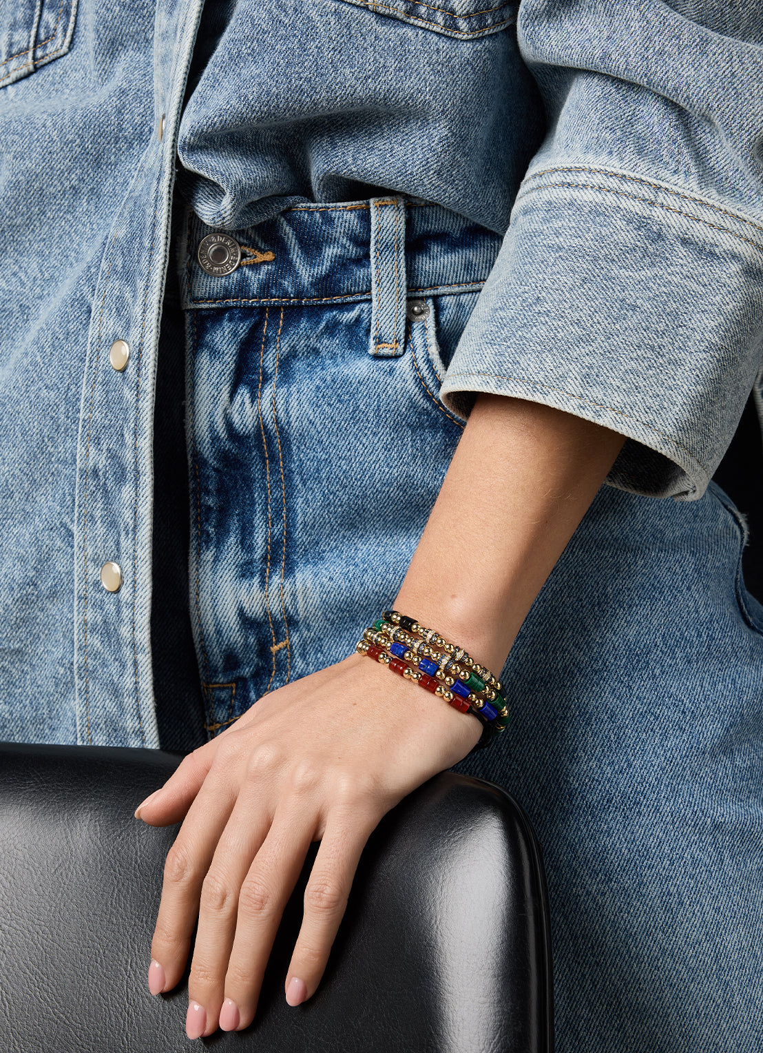 Yellow gold bracelet, 12.60 ct lapis, Ensemble