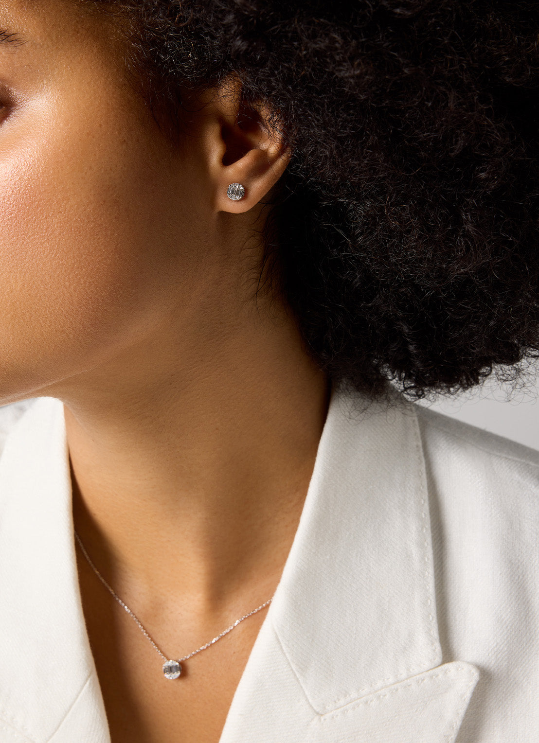 White gold necklace, 0.31 ct diamond, Gallery