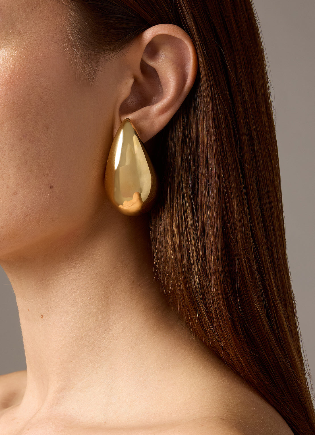 Yellow gold 'Teardrop' earrings Marigold