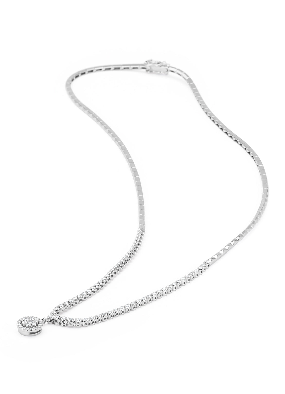 Witgouden collier, 0.68 ct diamant, Caviar