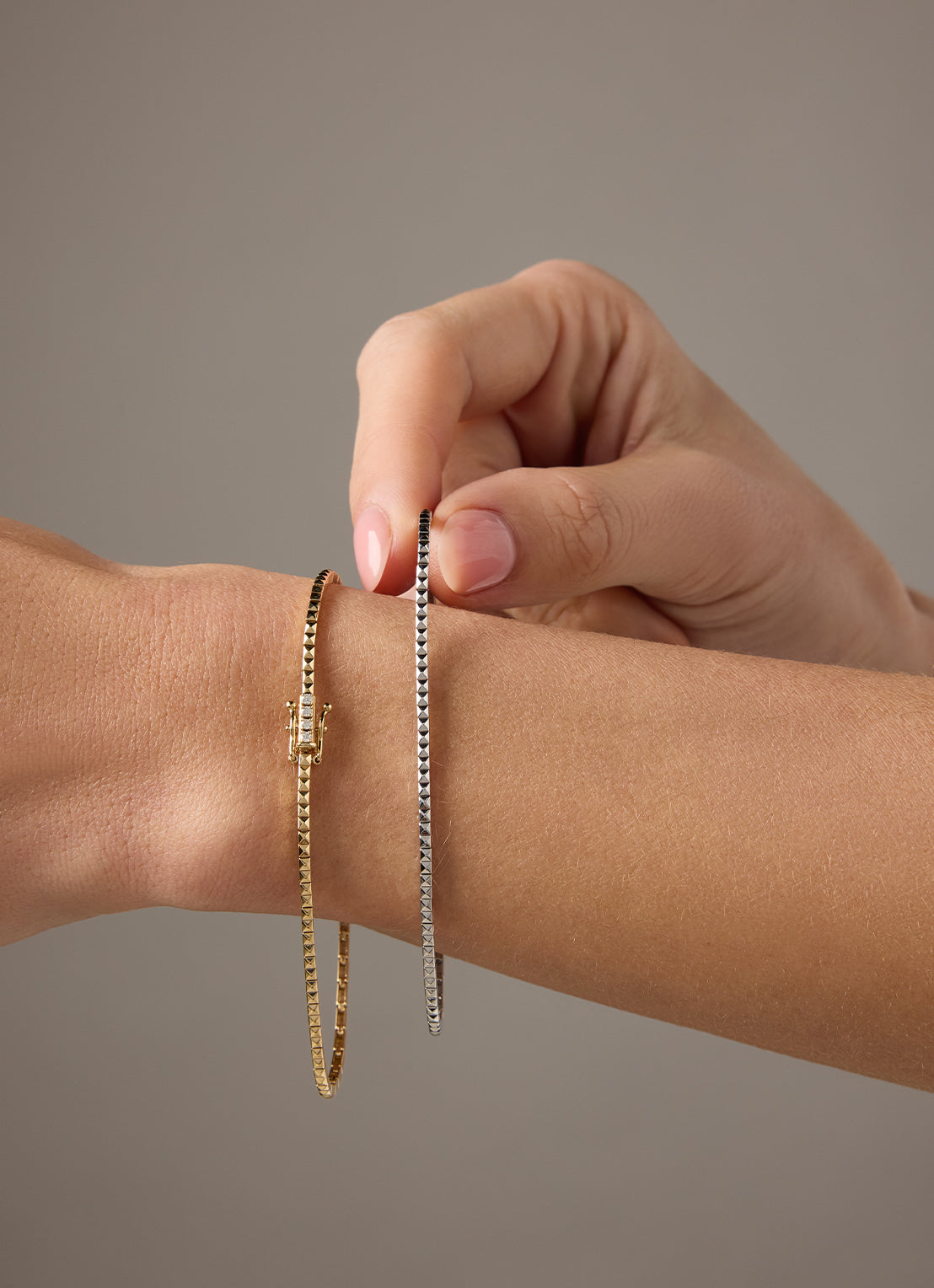 Witgouden armband, 0.04 ct diamant, Ensemble