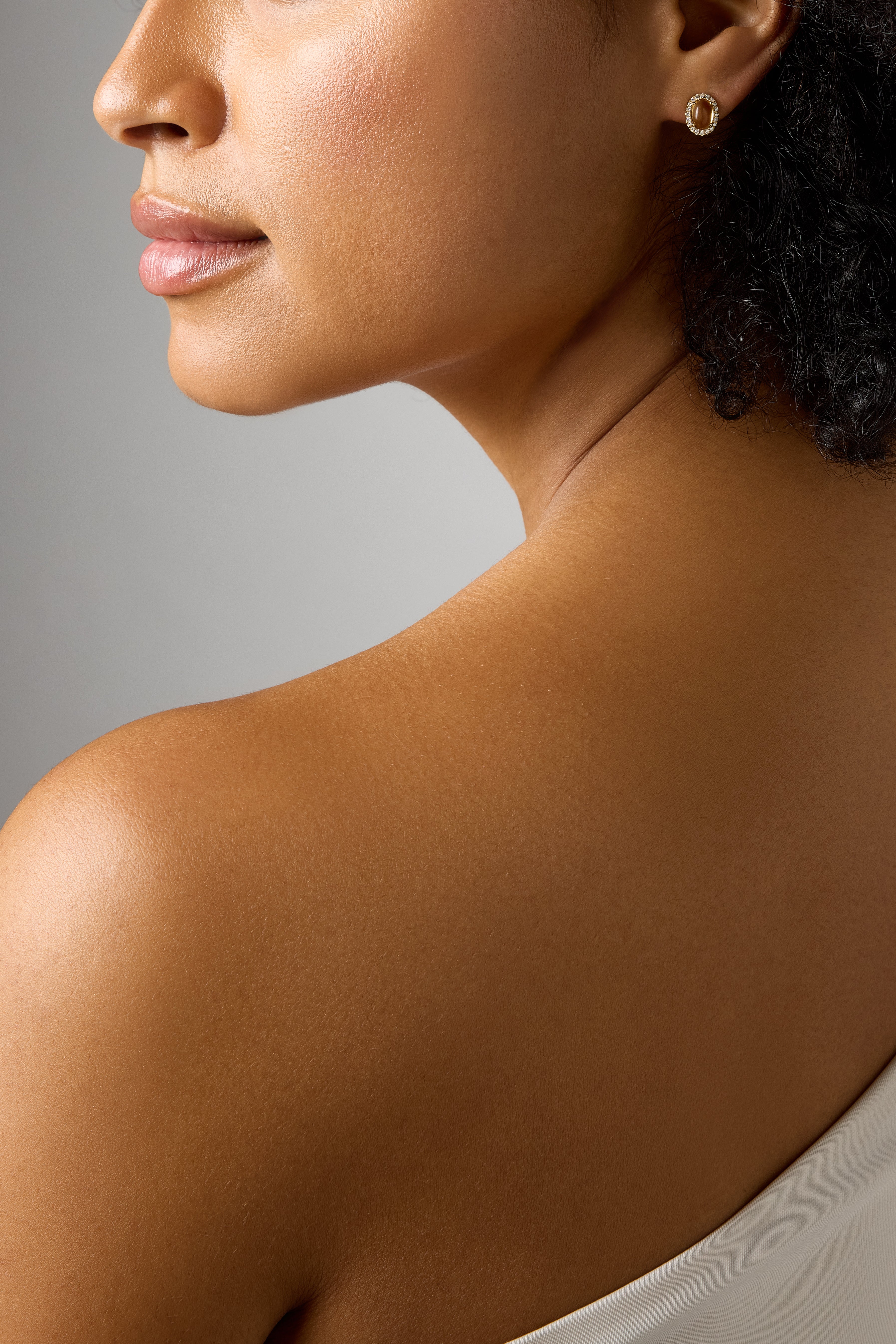 Yellow gold ear jewelry, 3.12 ct citrien, little drops