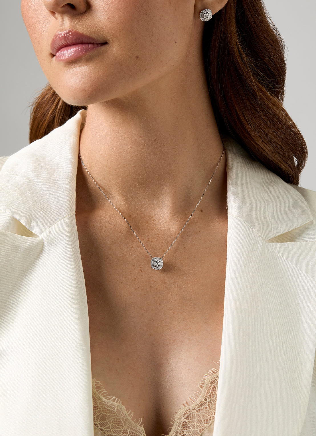 Witgouden collier, 0.30 ct diamant, Enchanted