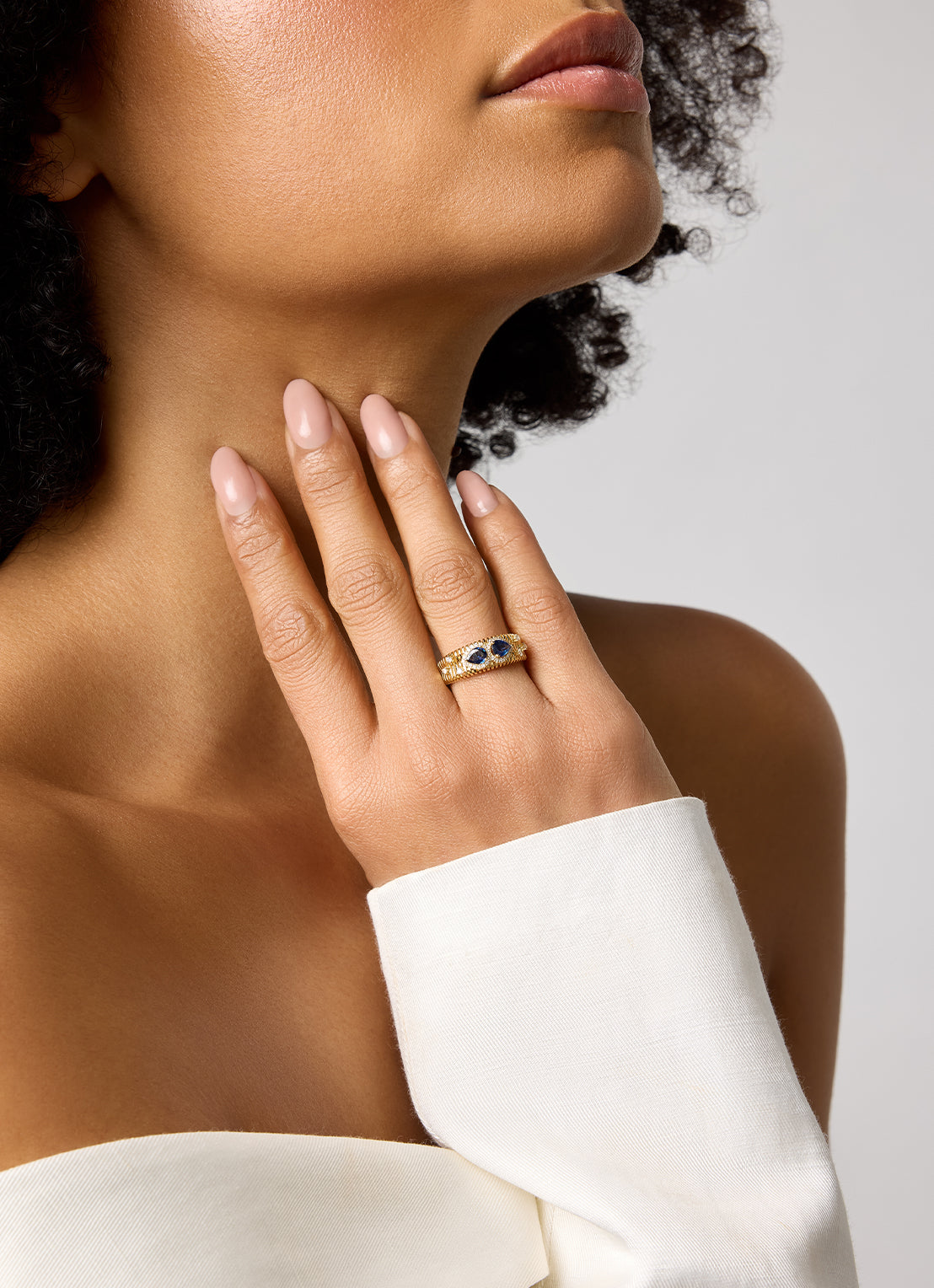 Geelgouden ring, 0.70 ct blauwe saffier, Gallery