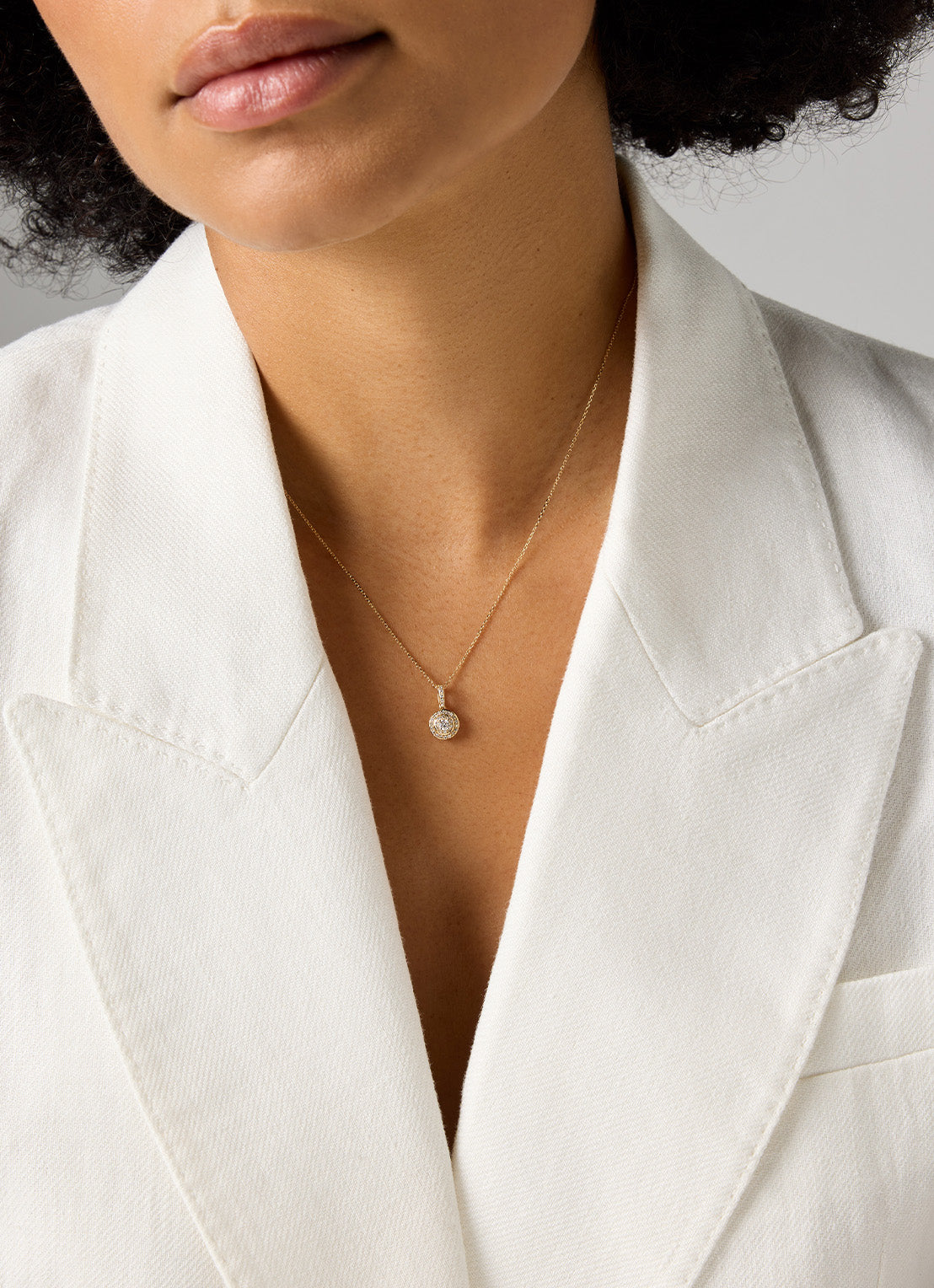 Yellow gold necklace, 0.19 ct diamond, Petite Romance