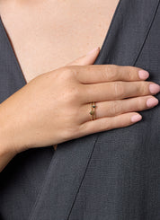Yellow gold ring marigold