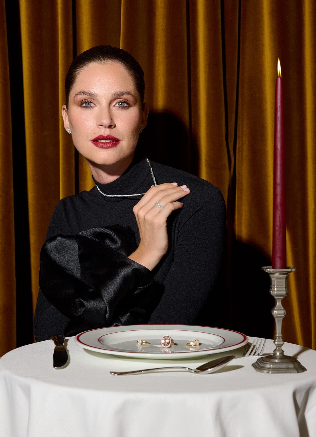 Limited edition Christmas ring 'Midnight Grace' 2025