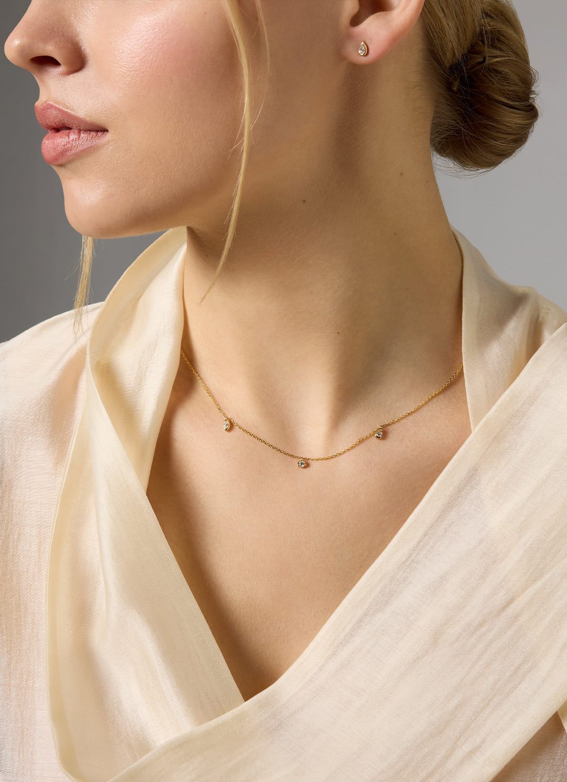 Yellow gold necklace, 0.25 ct diamond, Starlight